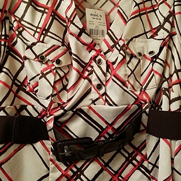 Short sleeved blouse with belt - Picture 3 of 6